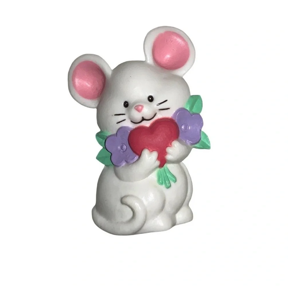 Current PIN FIGURINE Valentines Vintage MOUSE White HEART Flowers Holiday